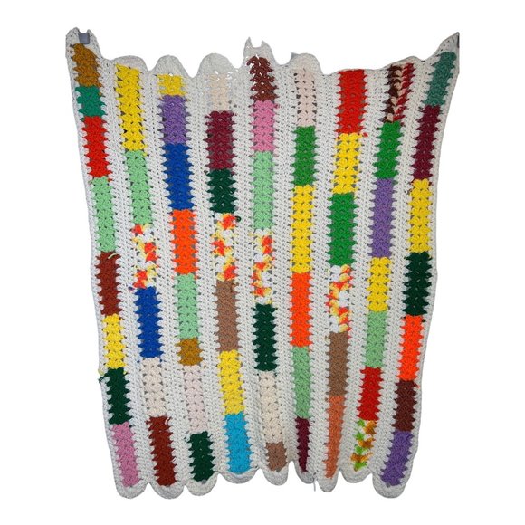 Vtg Crochet Afghan Lap Throw Bright Multi Boho Scalloped Edge Hand Made 23x37 - Picture 3 of 9